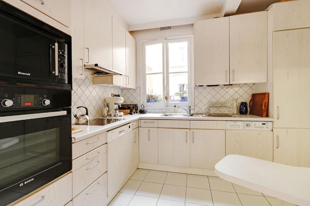 Sejour Au Pied De La Tour Eiffel Apartment Paris Exterior photo